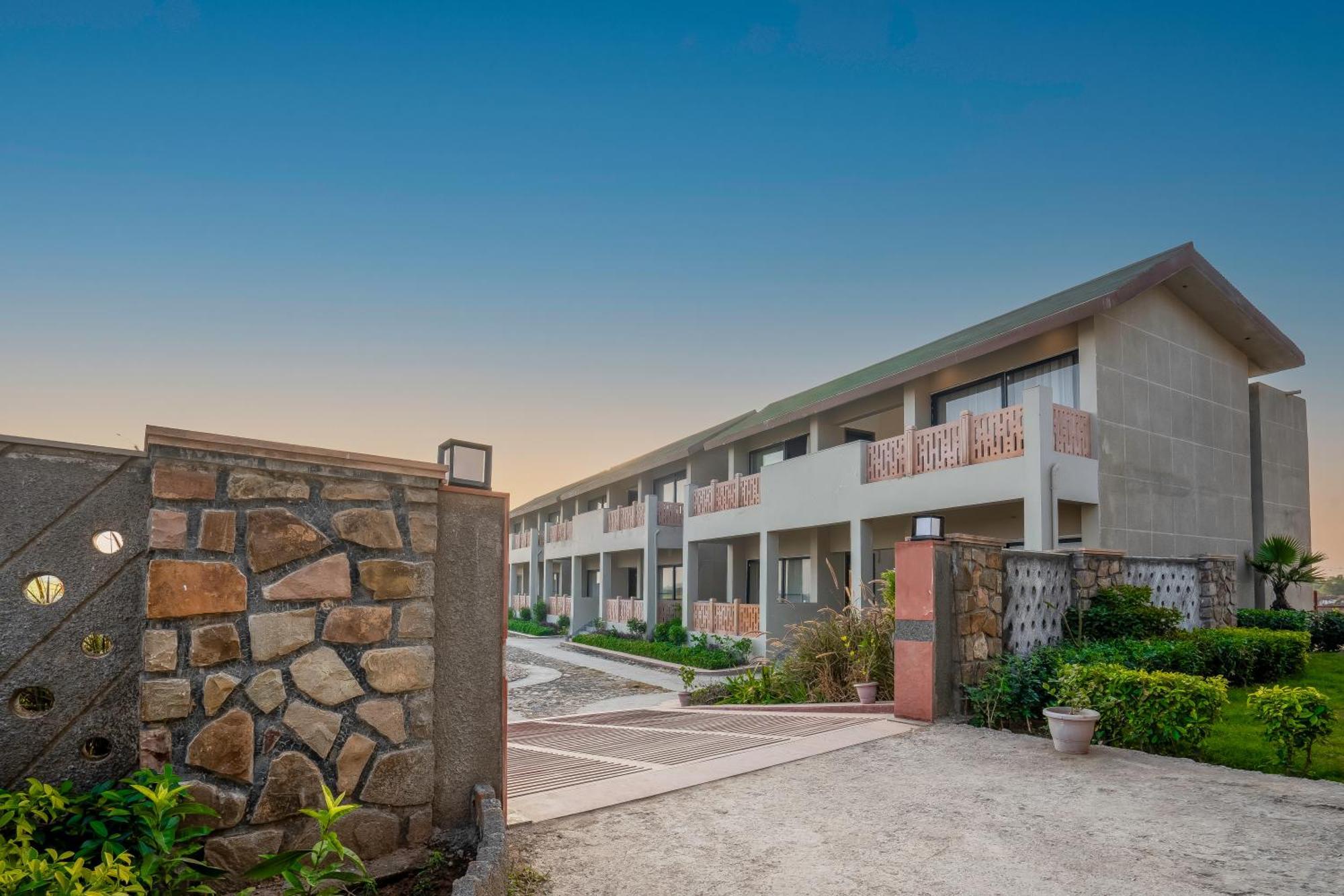 Palpur Fort A Kuno Wildlife Resort, Morawan Sesaipura 외부 사진